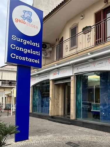 pg creative castelvolturno caserta totem